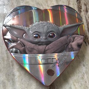 Star Wars Heart-Shaped Tin with Baby Yoda Design